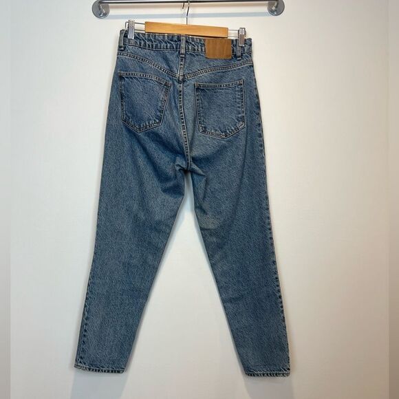 Zara Light Acid Wash High Rise Waisted relax fit jeans Mom Straight leg SZ 6 - Picture 5 of 9